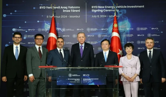 Çinli Otomotiv Devi BYD İmzayı Attı: Türkiye’ye Tesis Kuracak! İşte Detaylar…